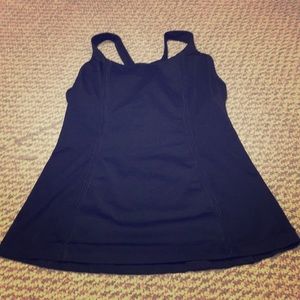 Fitted Lululemon tank